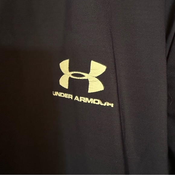 Under Armour boys dri-fit tee blue GUC - youth large - Picture 2 of 3